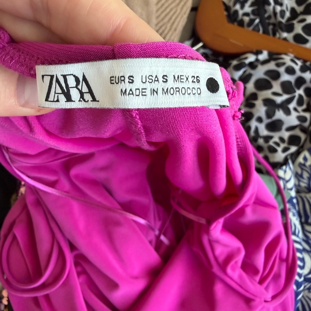 Zara Fuchsia Bodycon Midi Dress - Picture 7 of 9